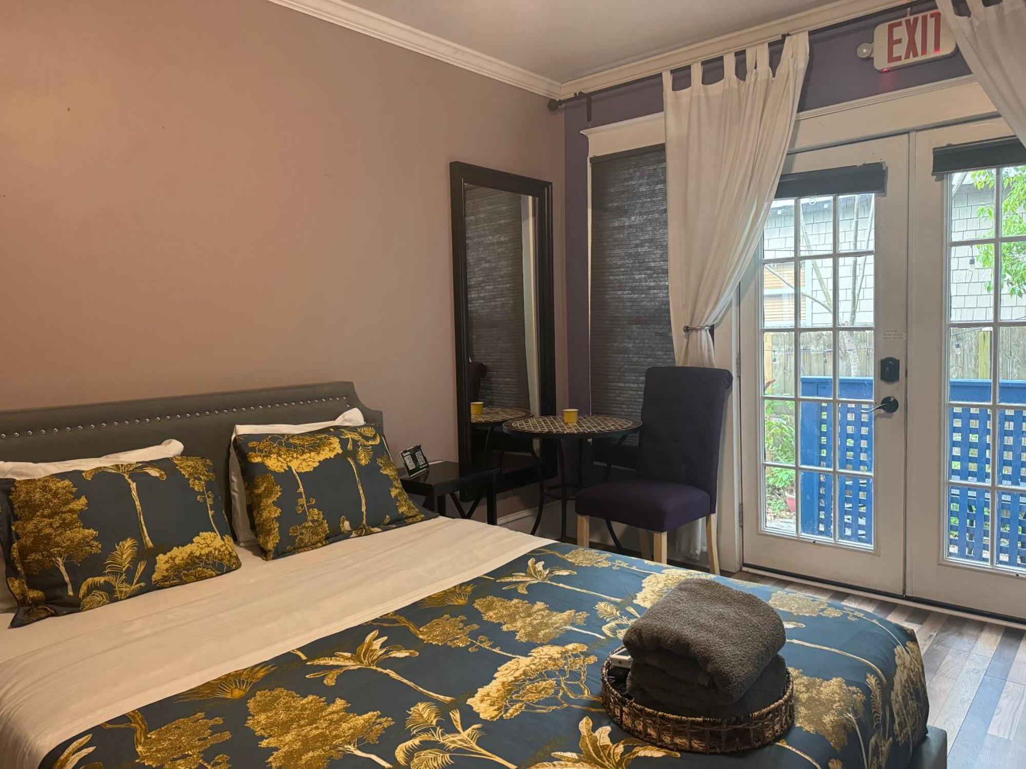 Old Town Charm Suite セント・オーガスティン エクステリア 写真